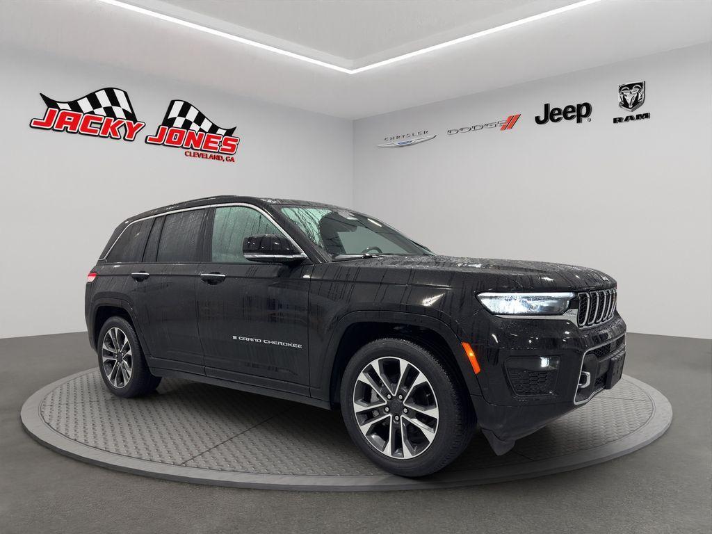 used 2022 Jeep Grand Cherokee car, priced at $35,569