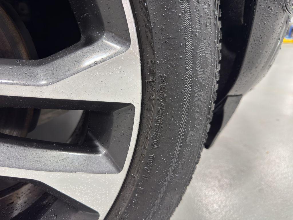 used 2022 Jeep Grand Cherokee car, priced at $35,569