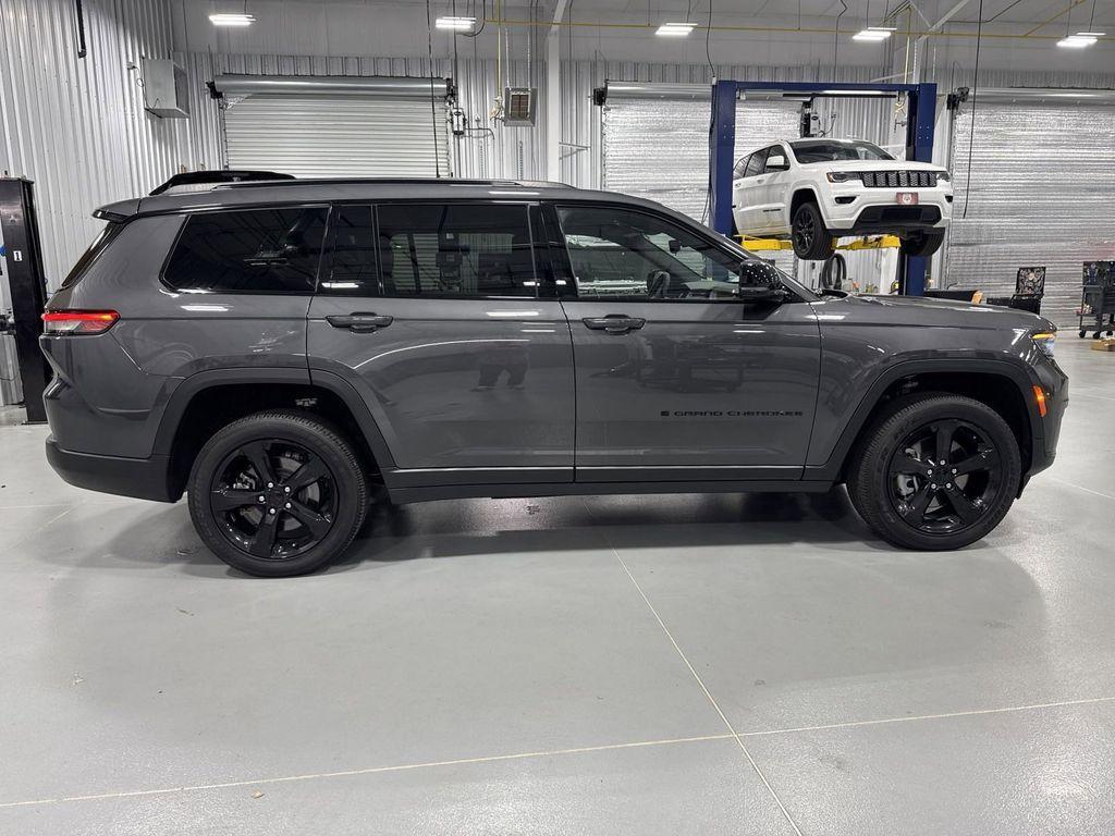 used 2023 Jeep Grand Cherokee L car, priced at $34,969