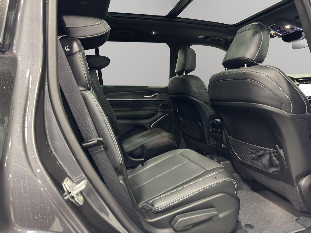 new 2025 Jeep Grand Cherokee L car, priced at $57,110