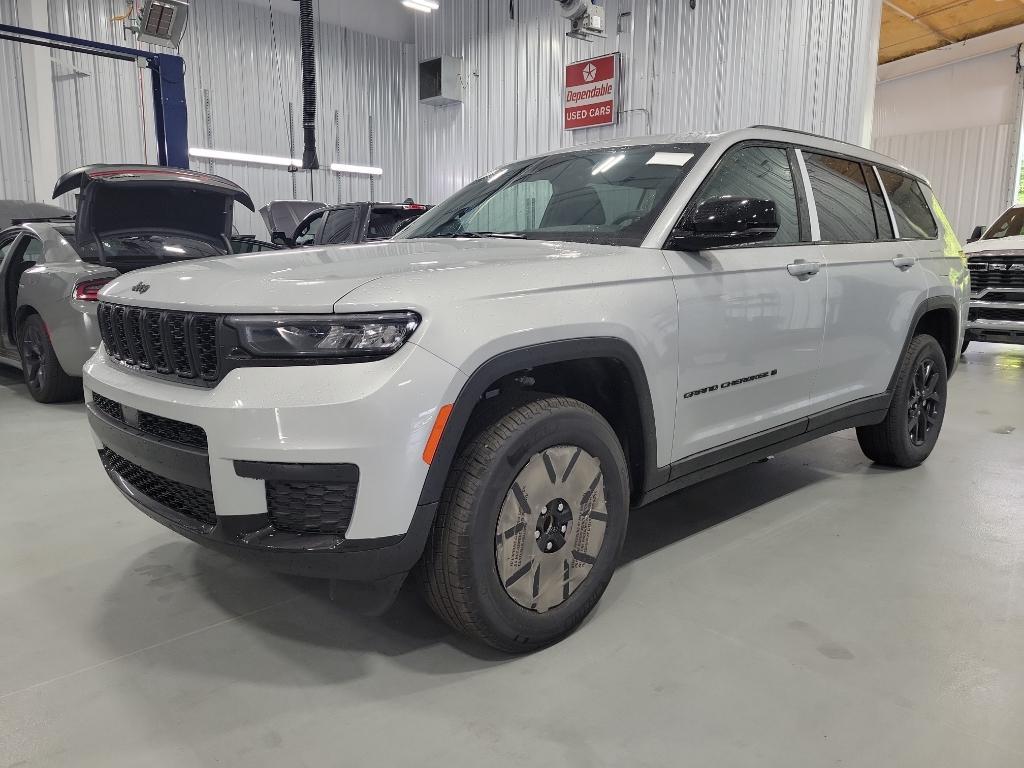 used 2025 Jeep Grand Cherokee L car, priced at $39,995