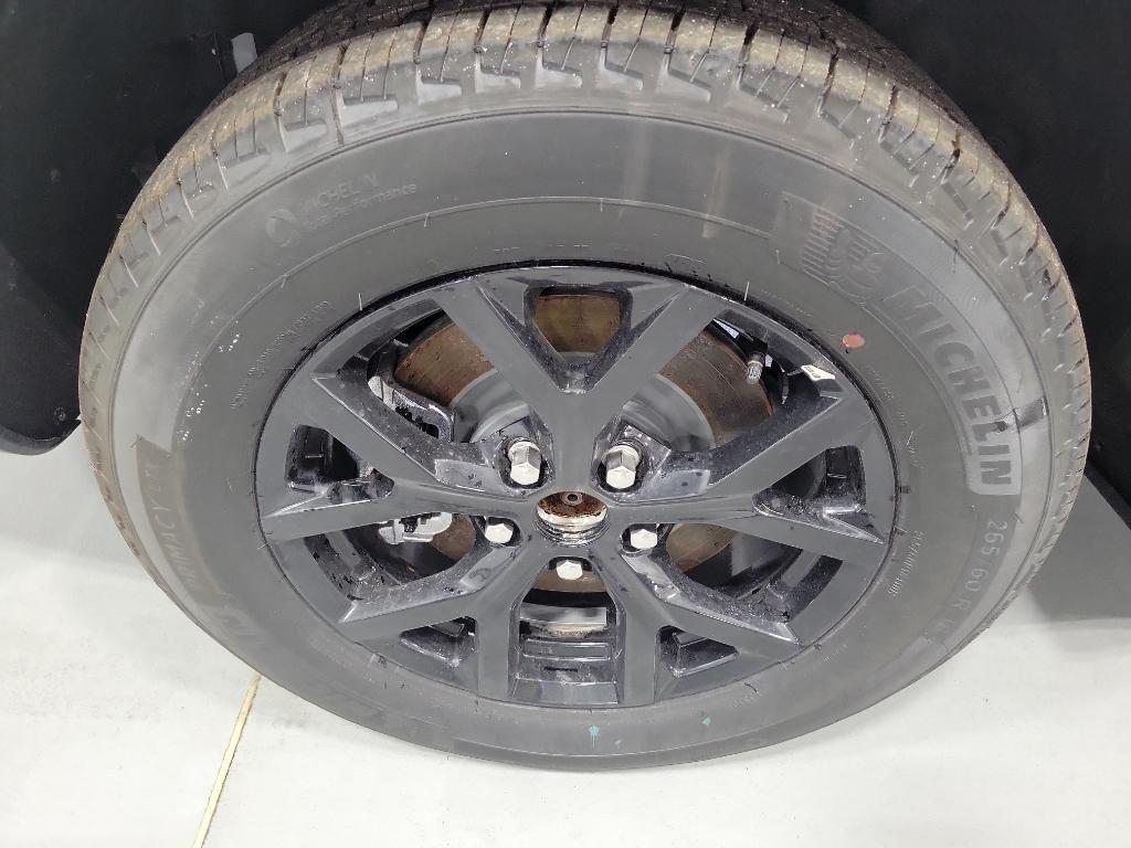 used 2025 Jeep Grand Cherokee L car, priced at $34,769