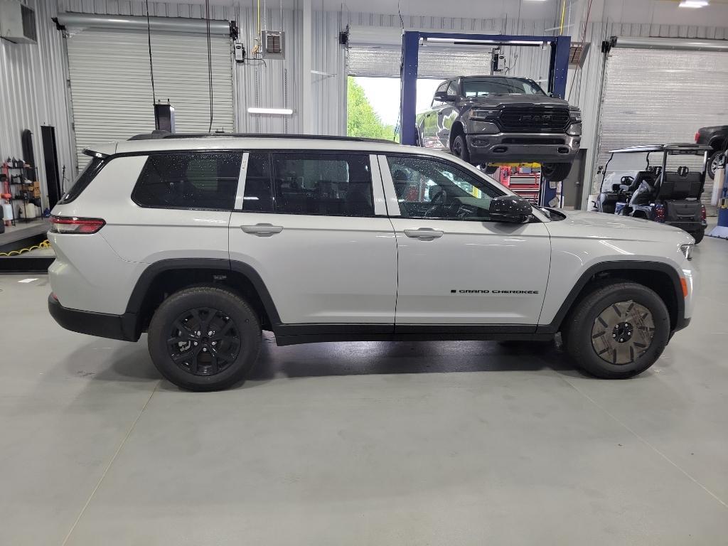 used 2025 Jeep Grand Cherokee L car, priced at $39,995
