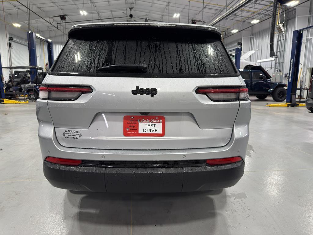 used 2025 Jeep Grand Cherokee L car, priced at $34,769