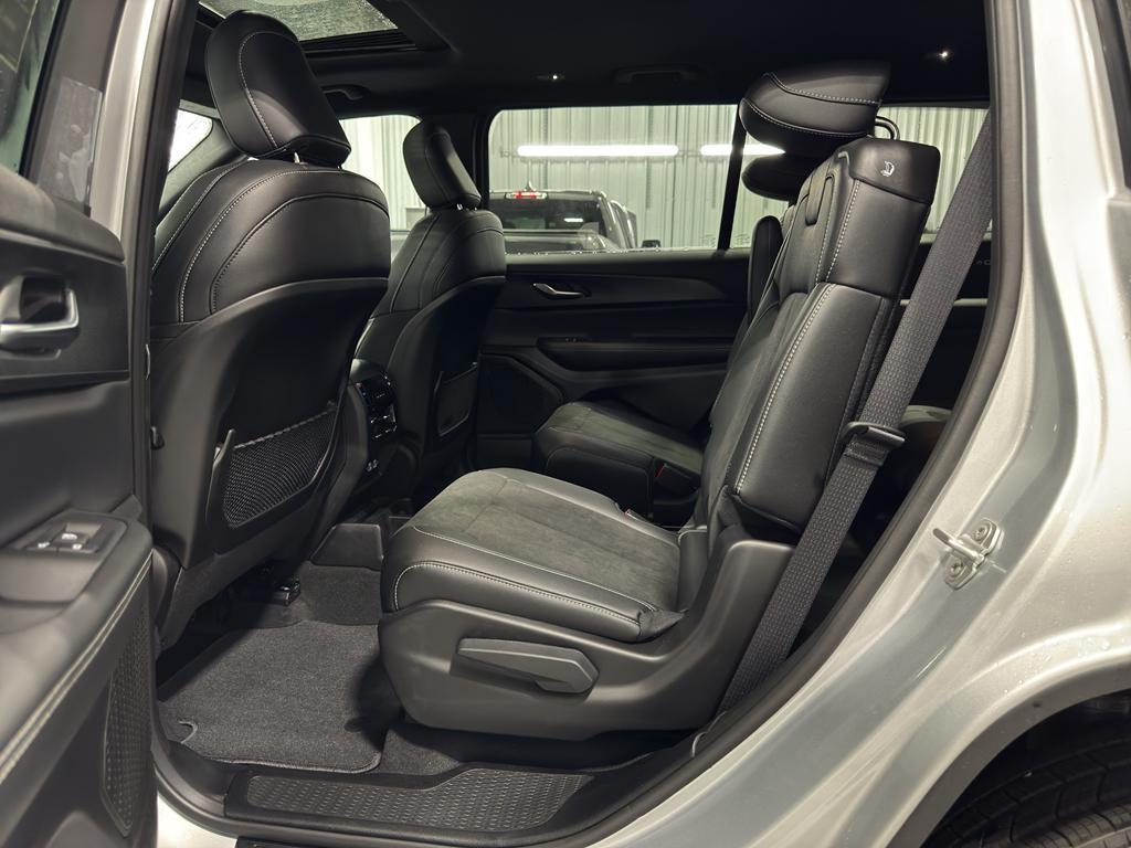 used 2025 Jeep Grand Cherokee L car, priced at $39,969