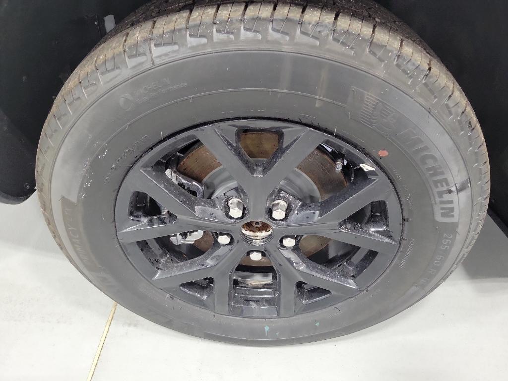 used 2025 Jeep Grand Cherokee L car, priced at $39,995