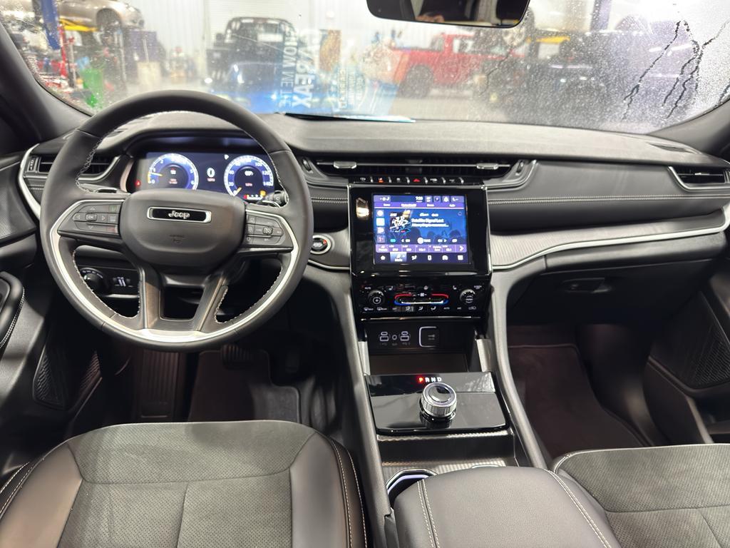 used 2025 Jeep Grand Cherokee L car, priced at $39,969