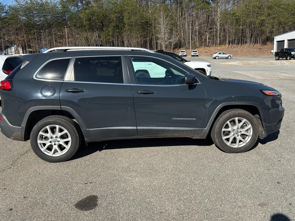 used 2018 Jeep Cherokee car, priced at $16,995