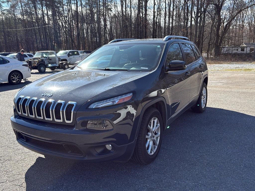 used 2018 Jeep Cherokee car, priced at $16,995