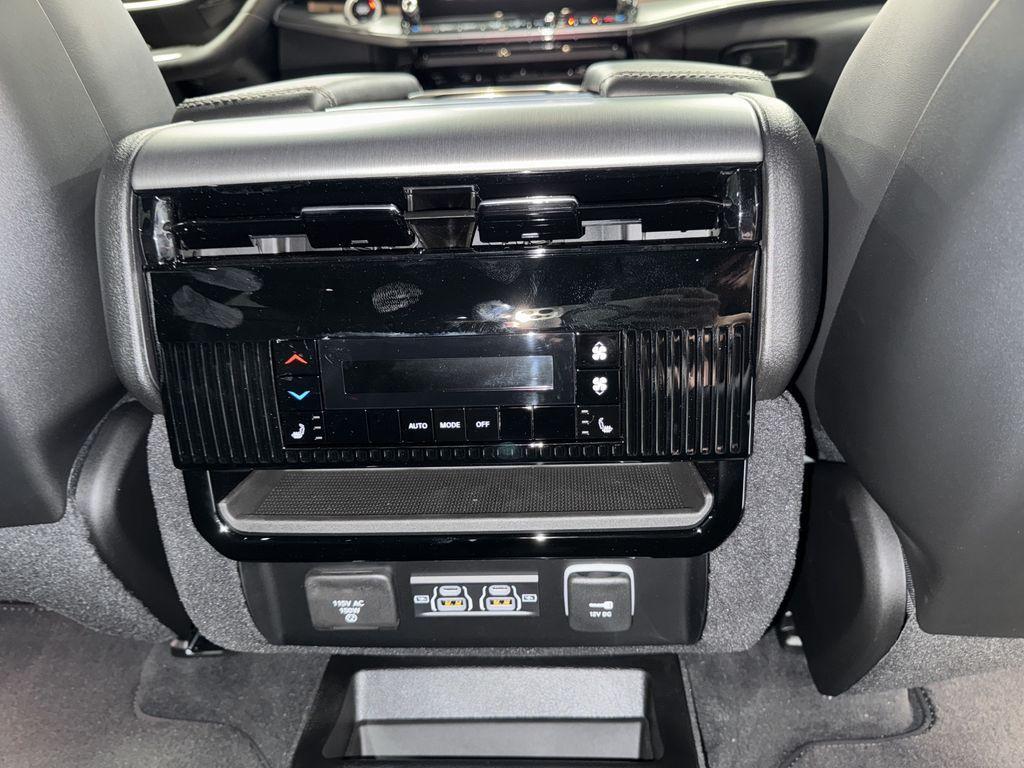 new 2025 Jeep Wagoneer car, priced at $71,978