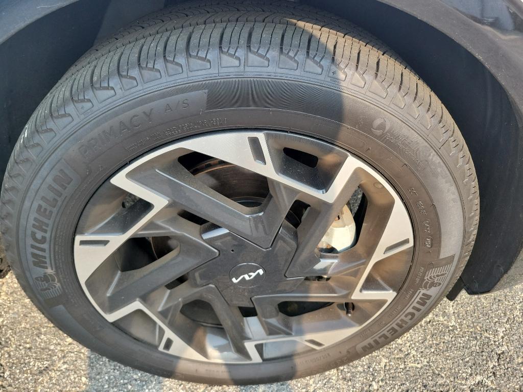 used 2025 Kia Sportage car, priced at $36,995