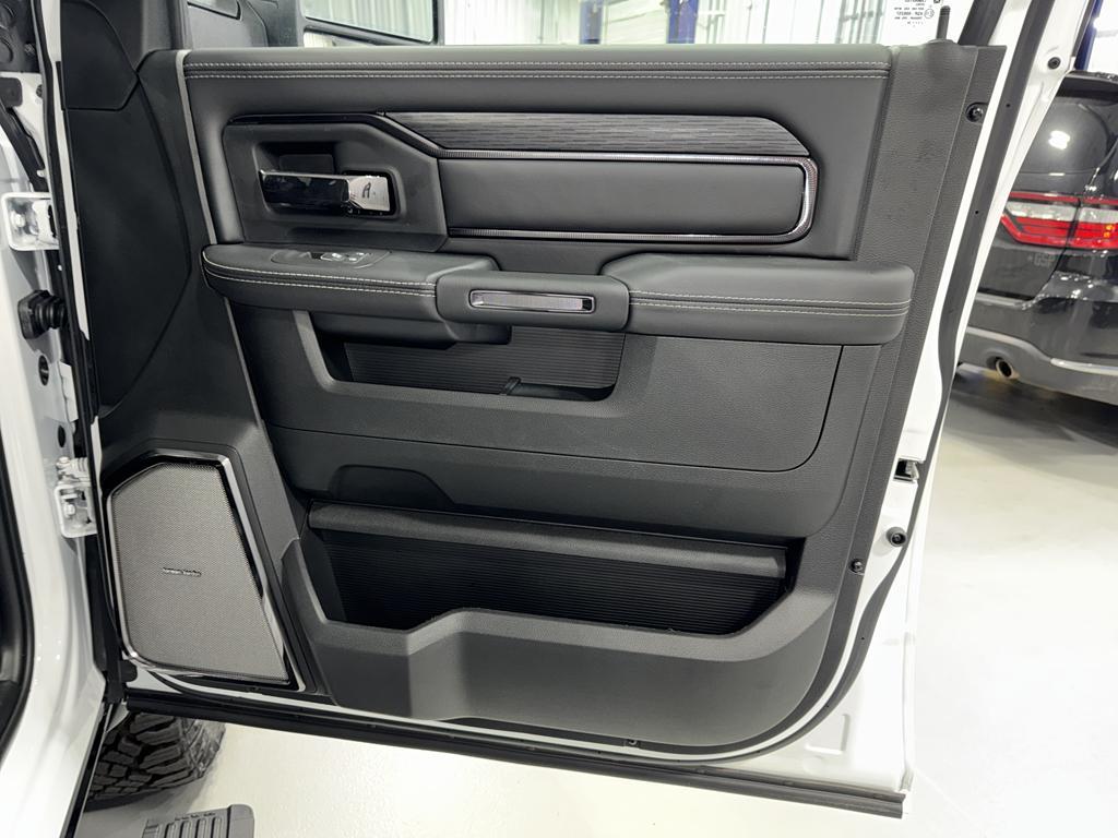 new 2025 Ram 2500 car