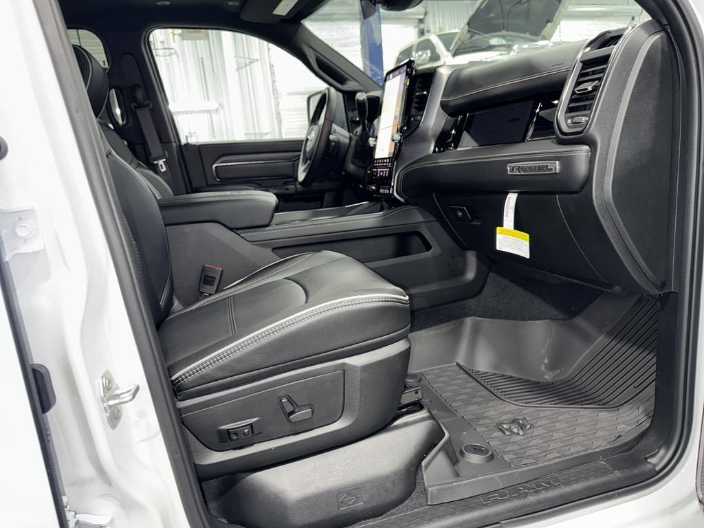 new 2025 Ram 2500 car