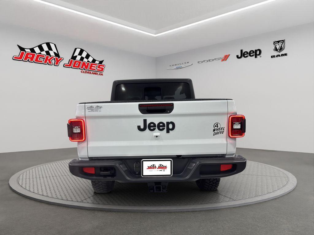 new 2025 Jeep Gladiator car, priced at $45,905