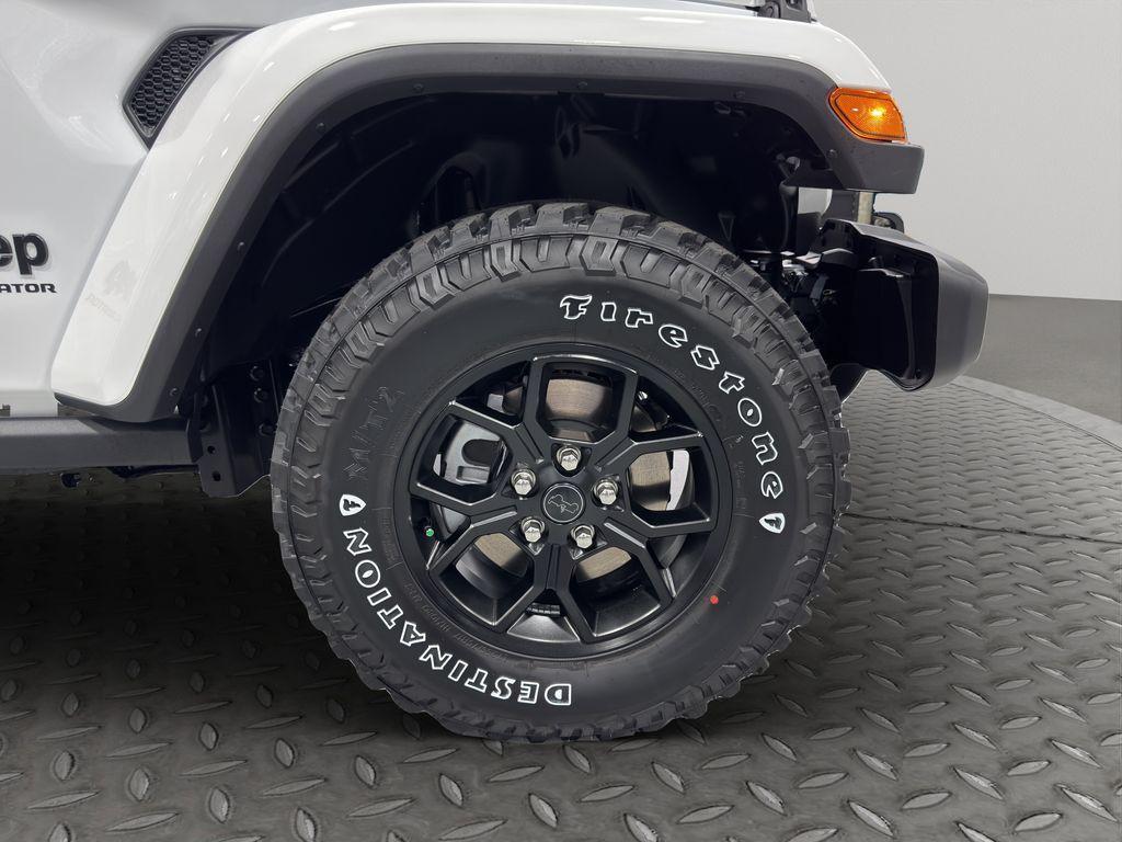 new 2025 Jeep Gladiator car, priced at $45,905