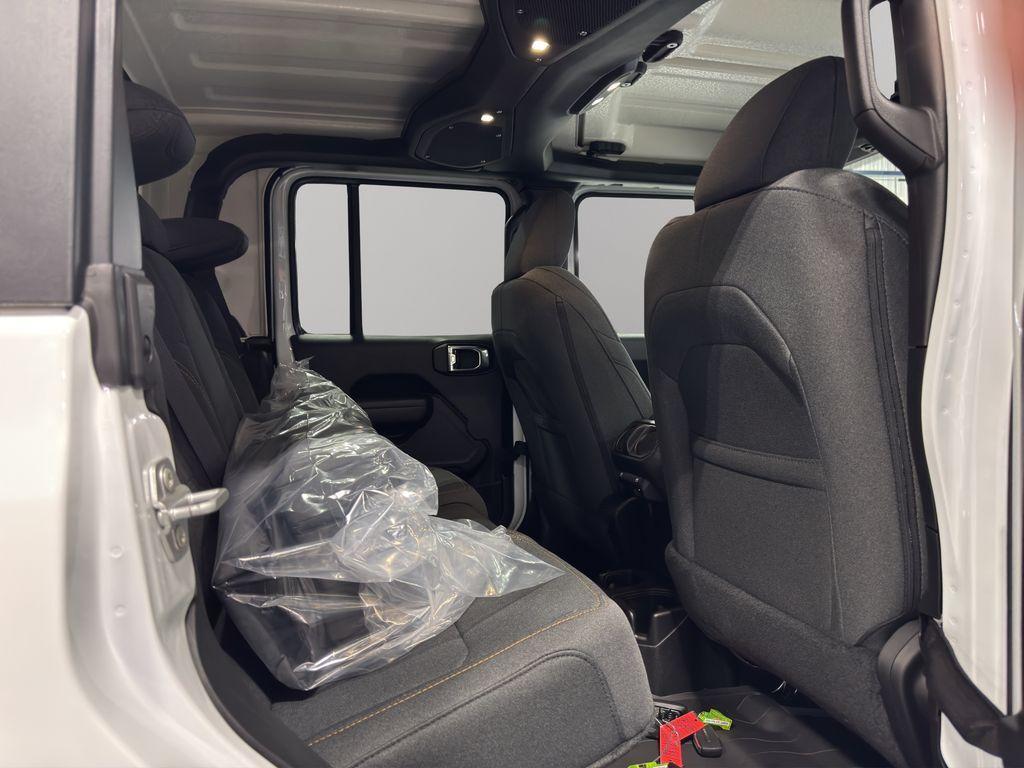 new 2025 Jeep Gladiator car, priced at $45,905