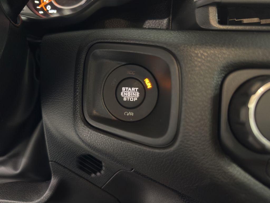 new 2025 Jeep Gladiator car, priced at $45,905