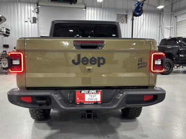 new 2025 Jeep Gladiator car, priced at $49,998