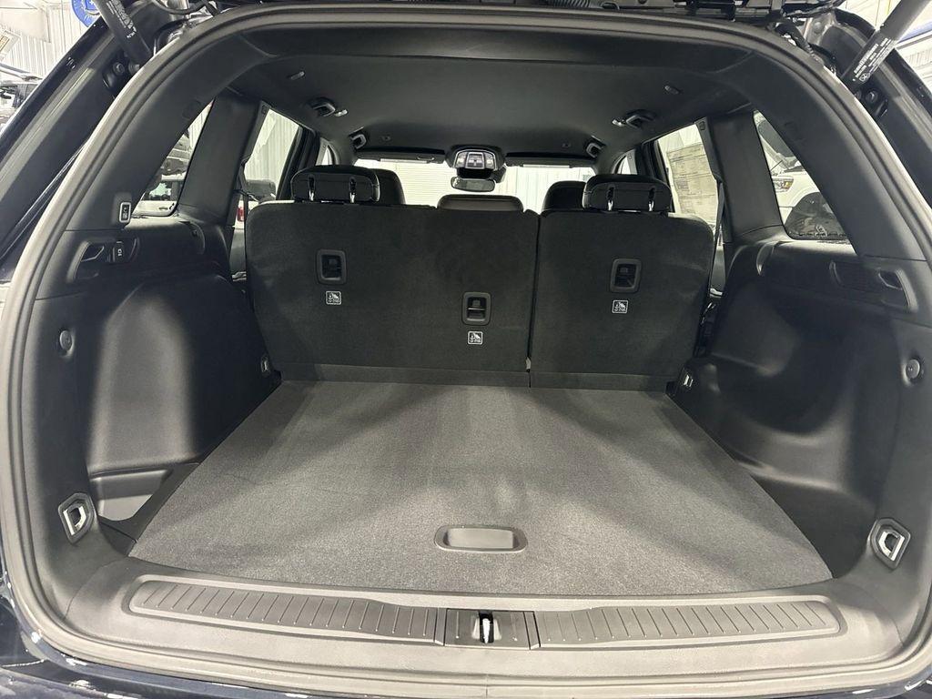 new 2024 Jeep Grand Cherokee car, priced at $42,800