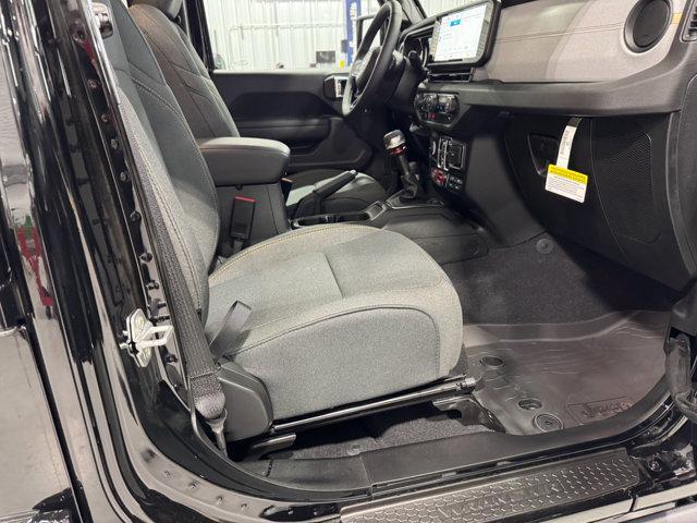 new 2025 Jeep Wrangler car, priced at $48,973