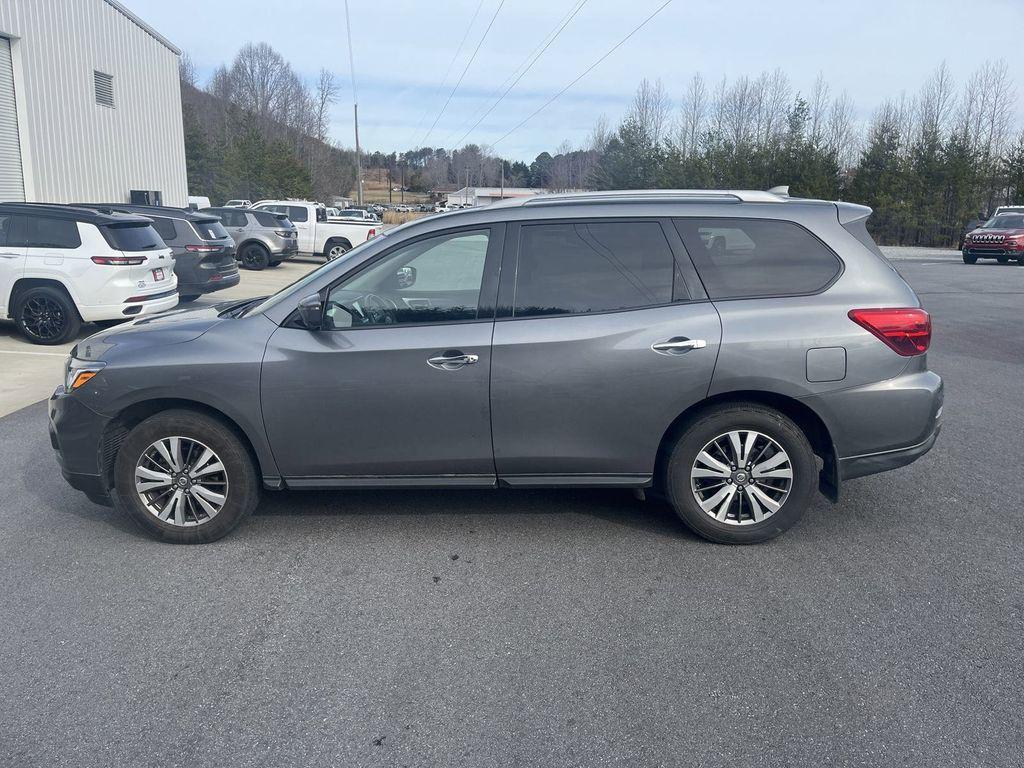 used 2020 Nissan Pathfinder car, priced at $20,995