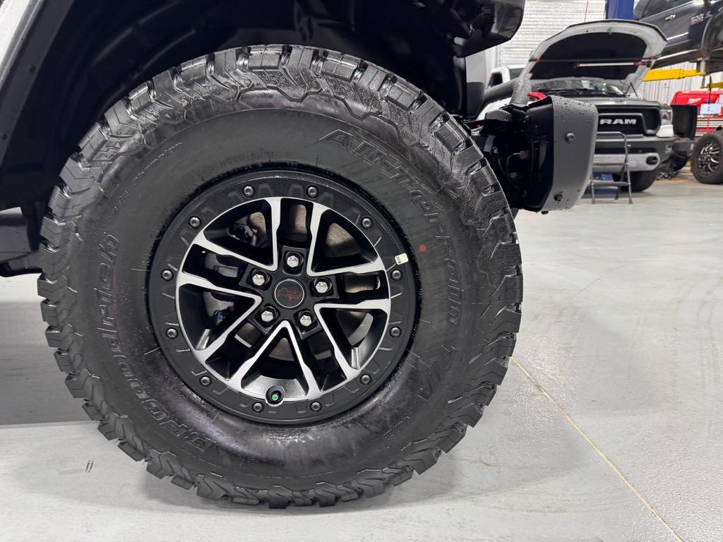 new 2025 Jeep Wrangler car