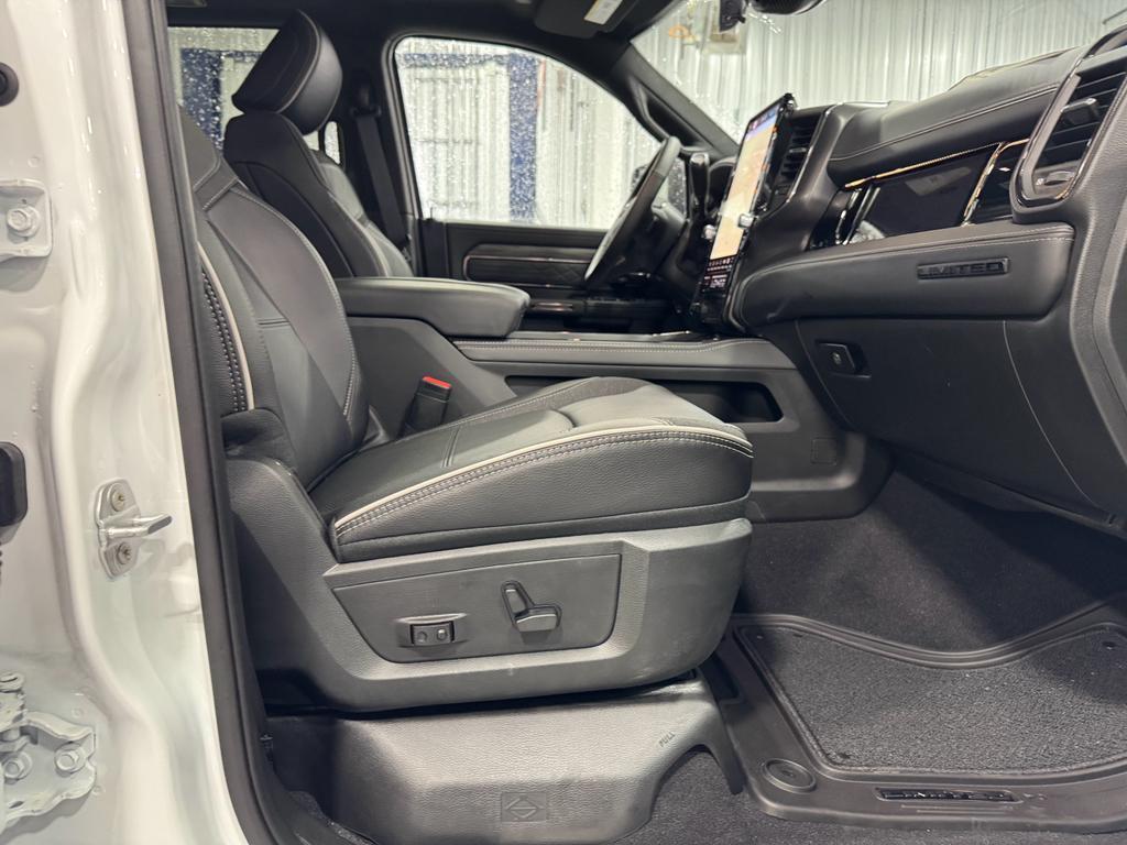 new 2025 Ram 3500 car, priced at $95,615