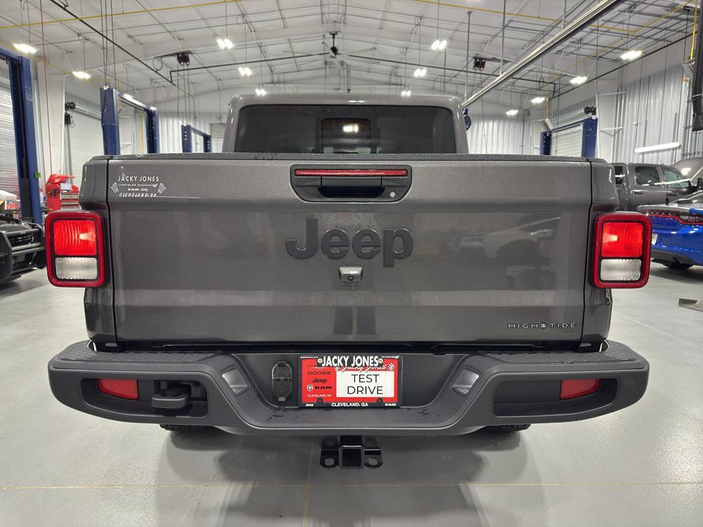new 2025 Jeep Gladiator car