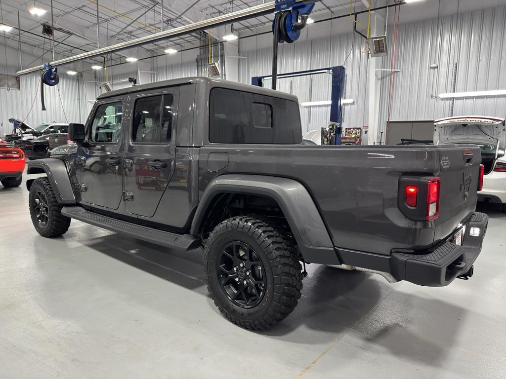 new 2025 Jeep Gladiator car