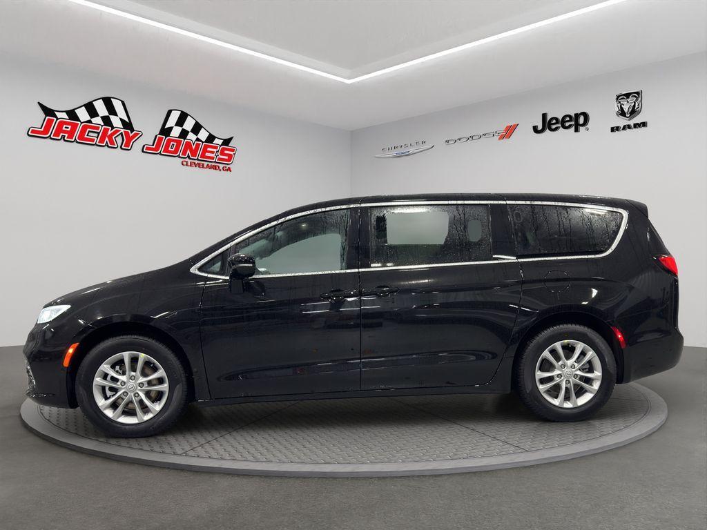 new 2026 Chrysler Pacifica car, priced at $41,894