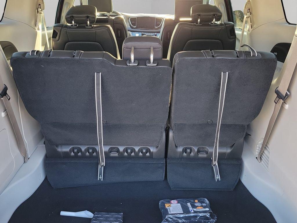 used 2023 Chrysler Pacifica car, priced at $32,964