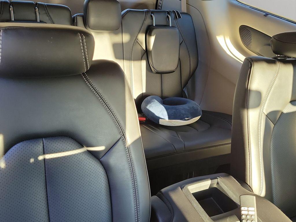 used 2023 Chrysler Pacifica car, priced at $32,964