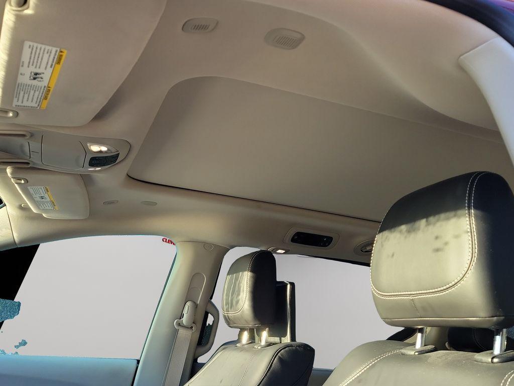 used 2023 Chrysler Pacifica car, priced at $32,964