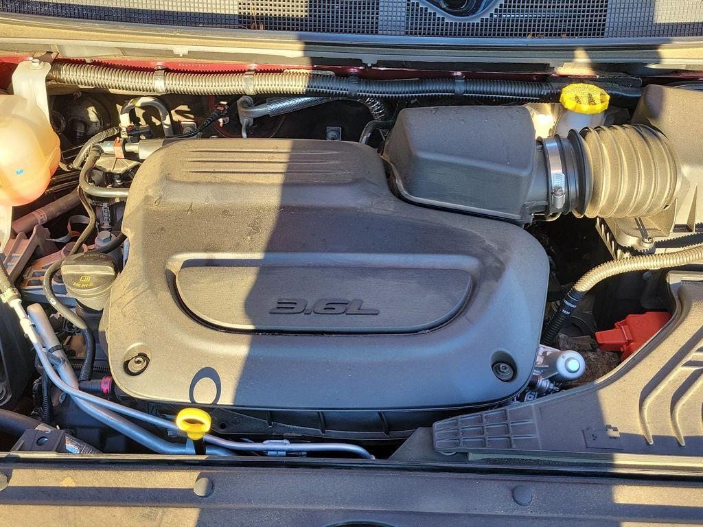 used 2023 Chrysler Pacifica car, priced at $32,964