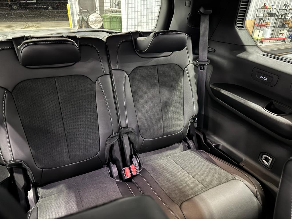 new 2025 Jeep Grand Cherokee L car