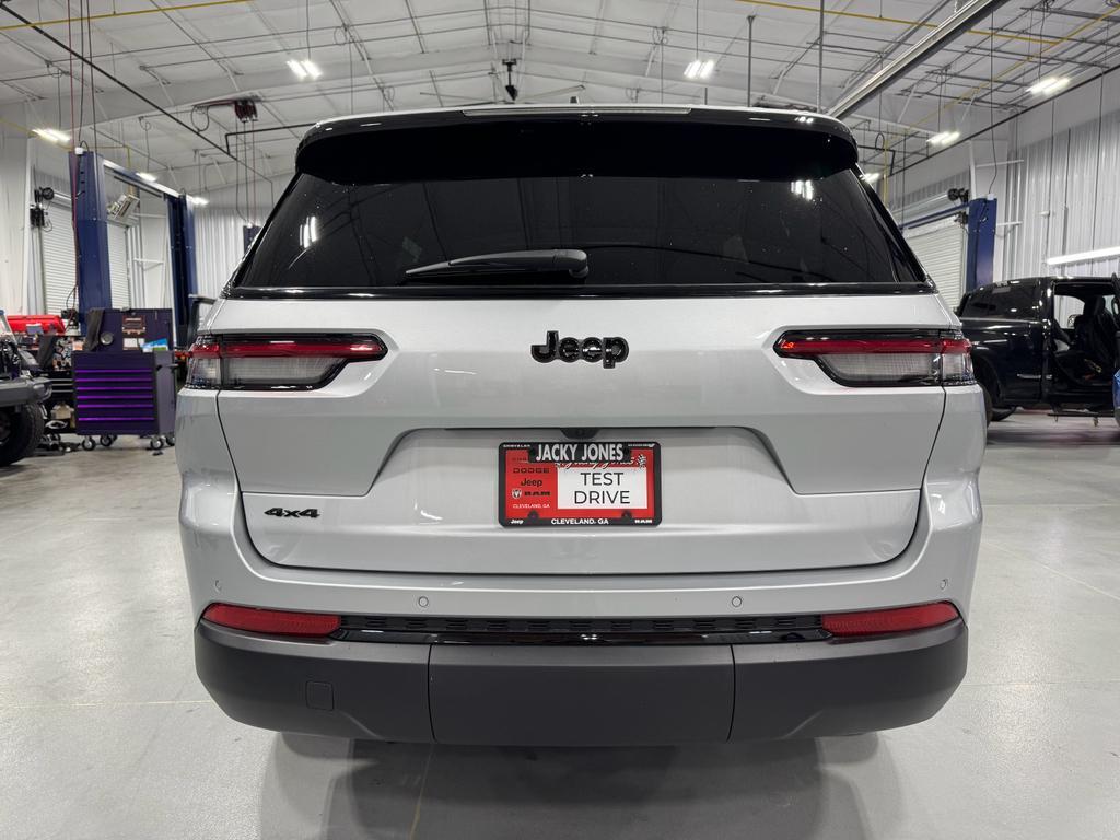 new 2025 Jeep Grand Cherokee L car