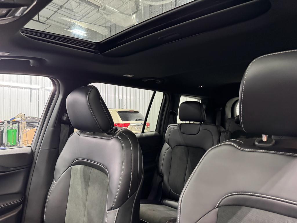 new 2025 Jeep Grand Cherokee L car