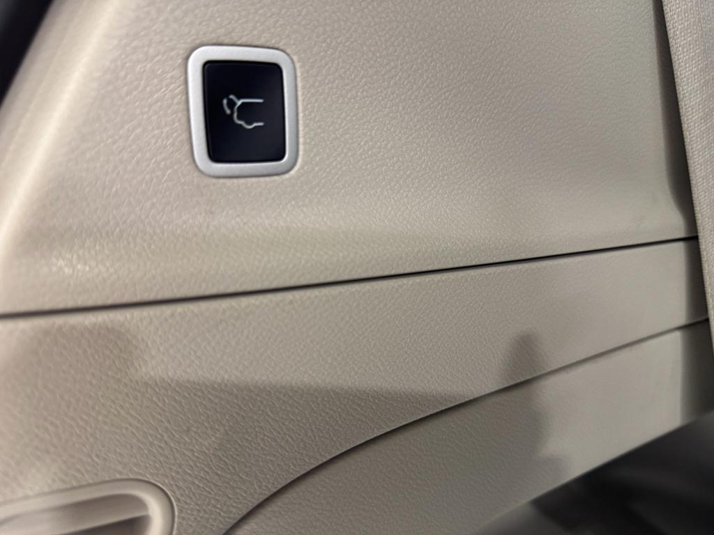 used 2024 Chrysler Pacifica car, priced at $35,969