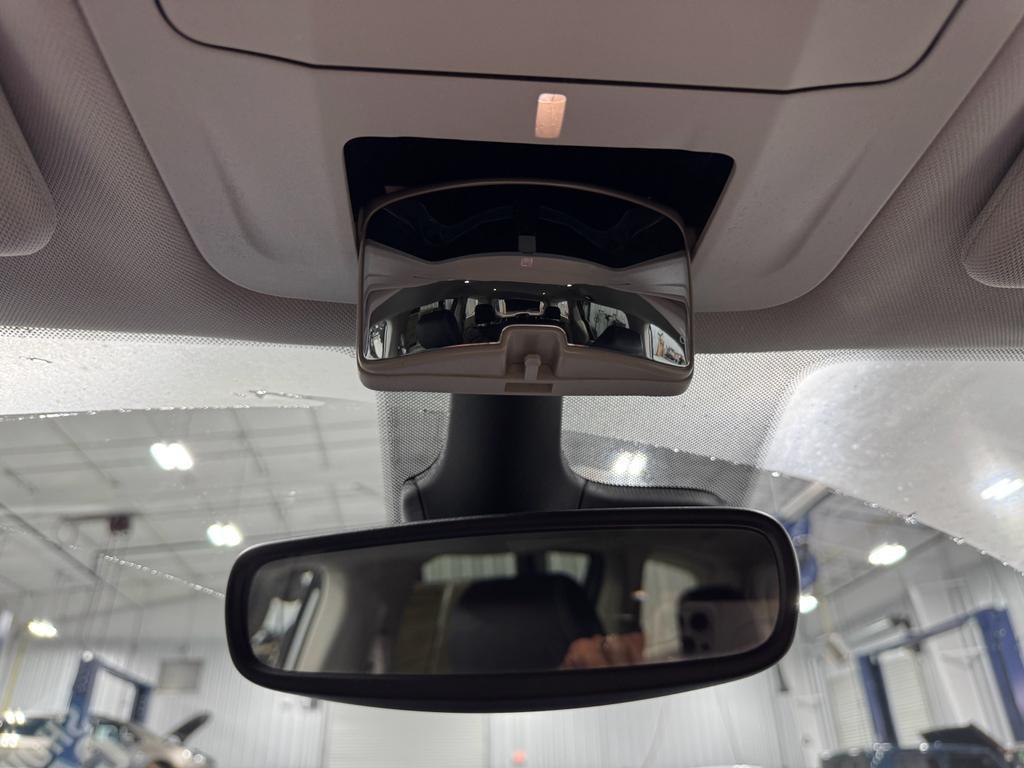 used 2024 Chrysler Pacifica car, priced at $35,969