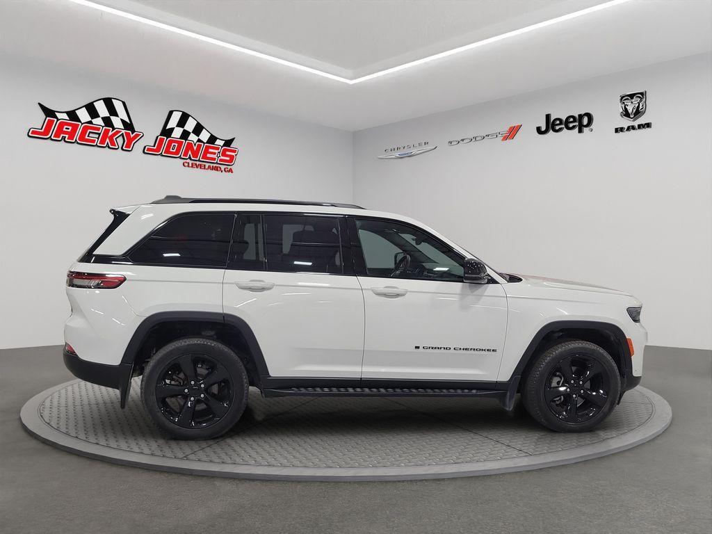 used 2024 Jeep Grand Cherokee car, priced at $38,769