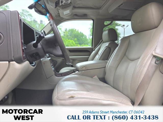 used 2005 Cadillac Escalade car, priced at $6,999