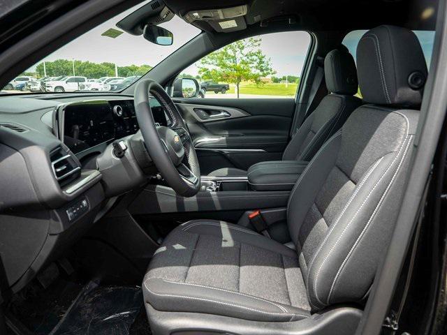 new 2025 Chevrolet Traverse car, priced at $42,999