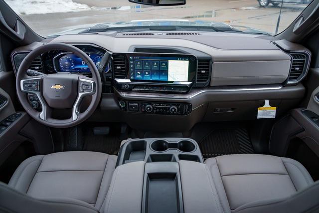 new 2025 Chevrolet Silverado 3500 car, priced at $71,012