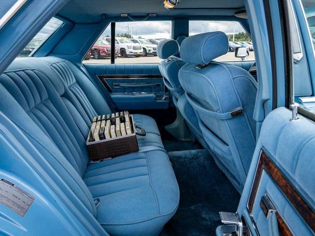 used 1977 Lincoln Continental car, priced at $7,499