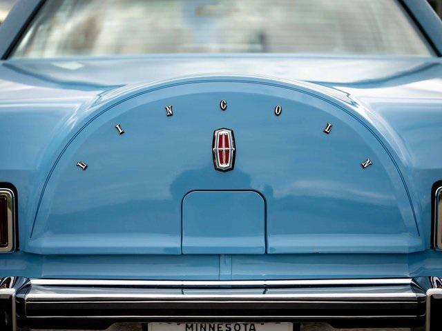 used 1977 Lincoln Continental car, priced at $7,499