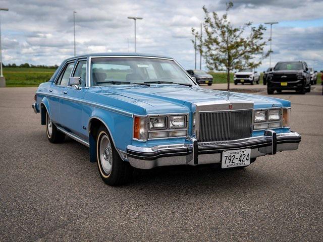 used 1977 Lincoln Continental car, priced at $7,499