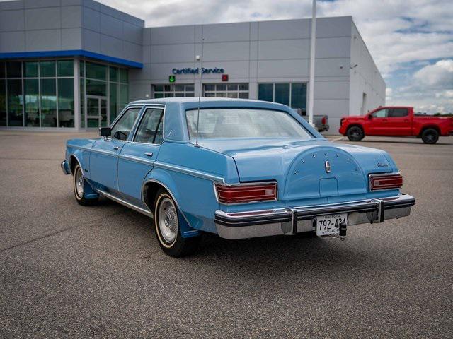 used 1977 Lincoln Continental car, priced at $7,499