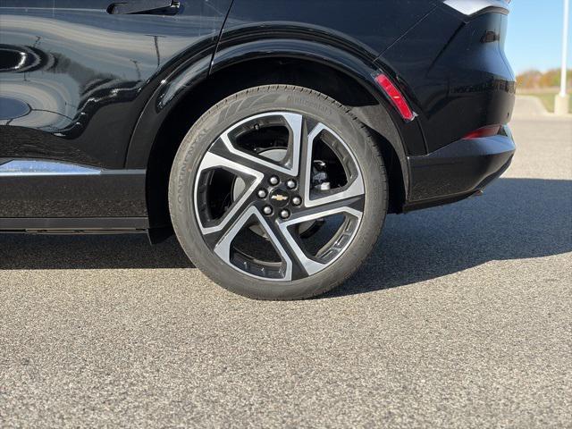 new 2026 Chevrolet Equinox EV car, priced at $39,395