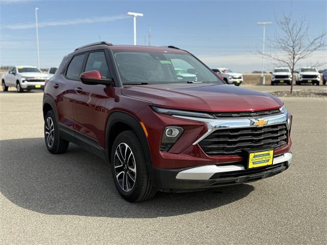 new 2025 Chevrolet TrailBlazer car, priced at $28,575