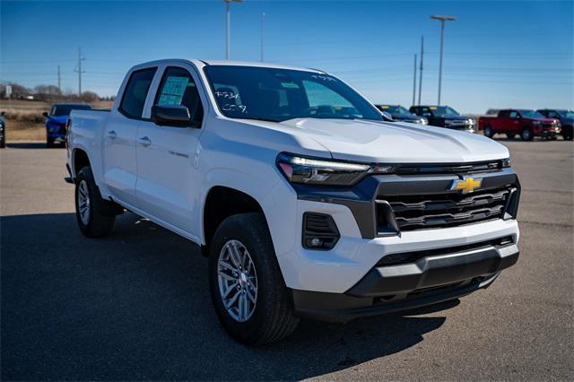 new 2025 Chevrolet Colorado car, priced at $43,860